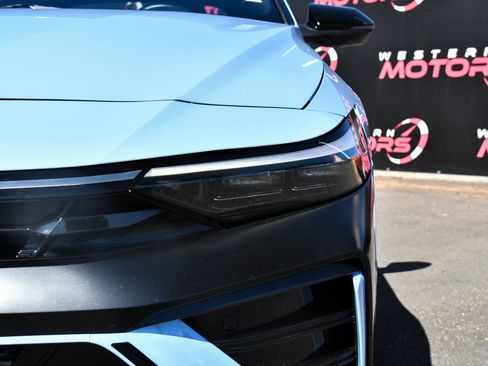 Used 2025 Hyundai Elantra N FWD image 11