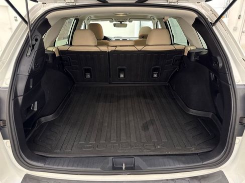 Used 2017 Subaru Outback 2.5i Limited image 25