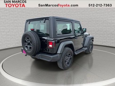 Used 2026 Jeep Wrangler Sport AWD/4WD image 6