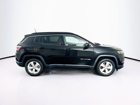 Used 2022 Jeep Compass Latitude w/ Sun and Sound Group image 10