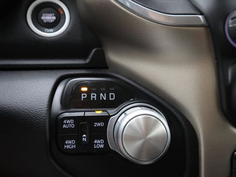 Used 2020 RAM 1500 Laramie AWD/4WD image 44