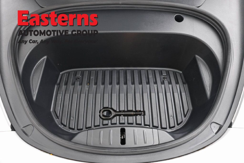 Used 2023 Tesla Model 3 Standard Range RWD image 9