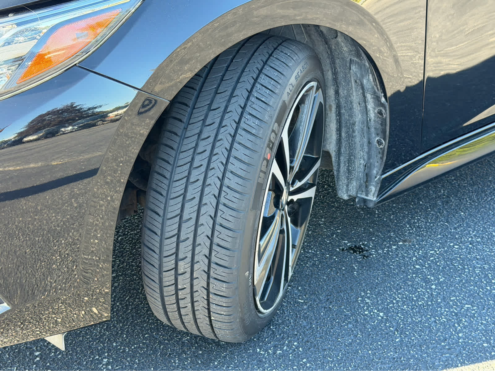 Used 2021 Nissan Sentra SR FWD image 11