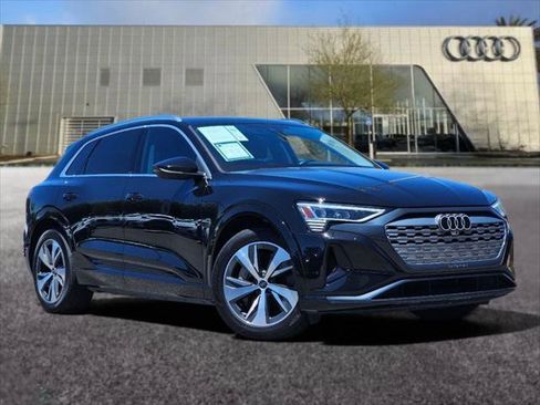 Used 2024 Audi Q8 e-tron Premium Plus w/ Premium Plus Package AWD/4WD image 1