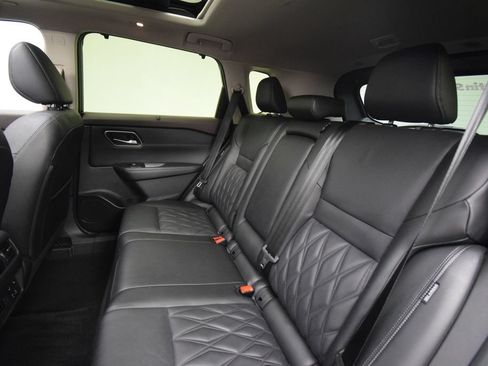 Used 2023 Nissan Rogue Platinum w/ Platinum Premium Package AWD/4WD image 23