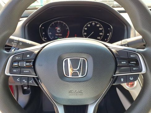 Used 2019 Honda Accord LX image 5