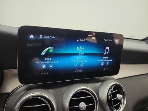Used 2022 Mercedes-Benz GLC 300 image 9