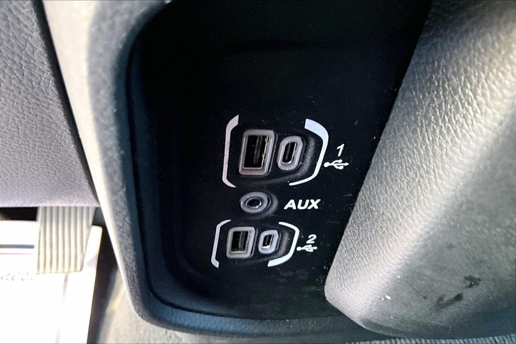 Used 2022 RAM 1500 Laramie AWD/4WD image 19