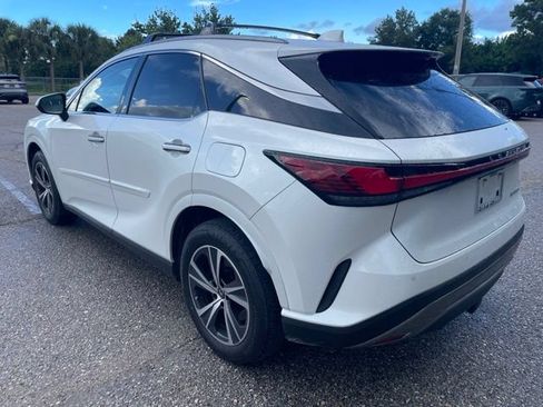 Used 2023 Lexus RX 350 Premium w/ Cold Area Package FWD image 4
