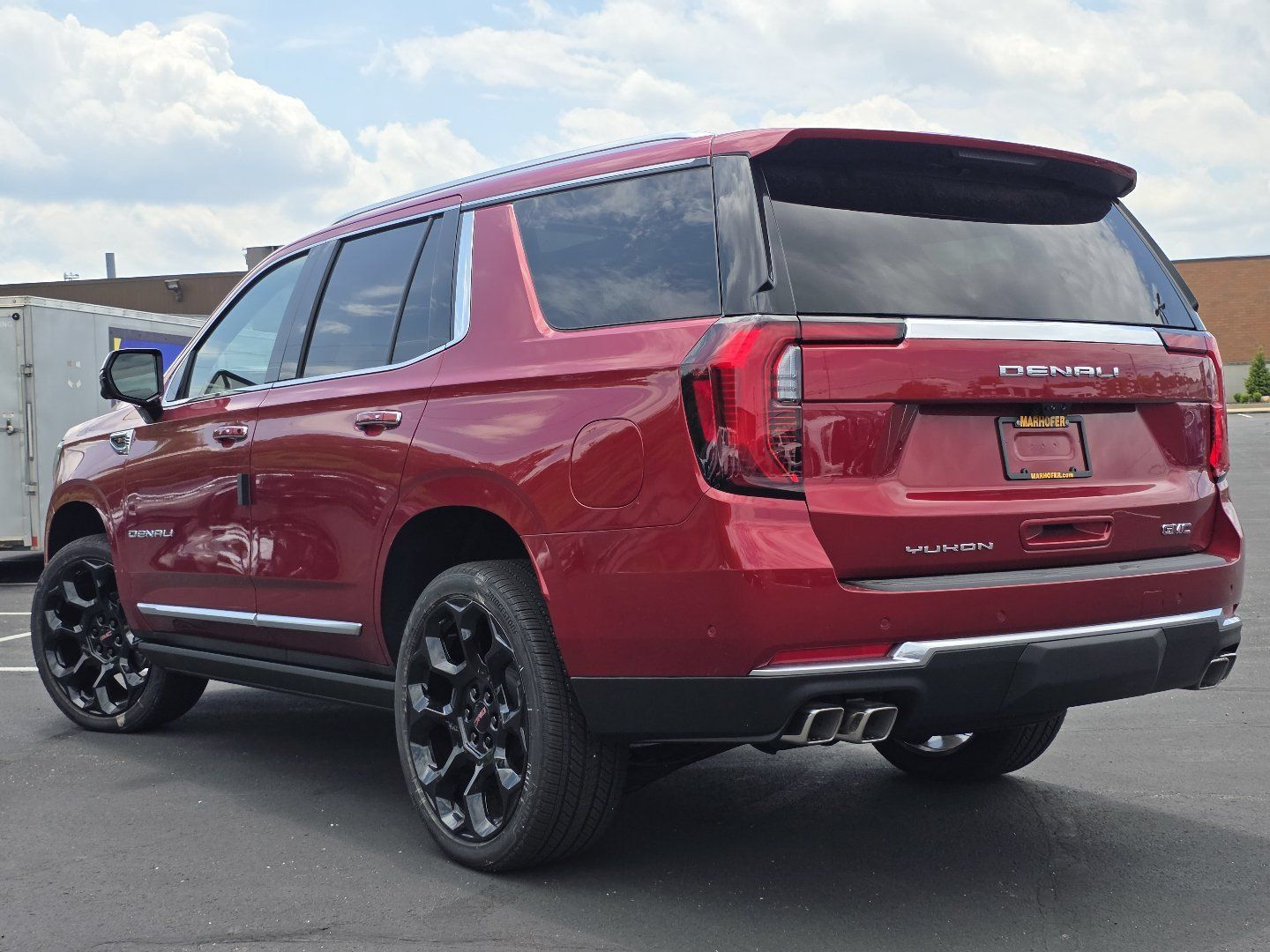 New 2026 GMC Yukon Denali w/ Denali Reserve Package AWD/4WD image 17