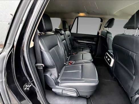 Used 2024 Ford Expedition Max XLT image 16