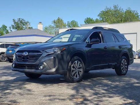 Certified 2024 Subaru Outback Premium AWD/4WD image 8