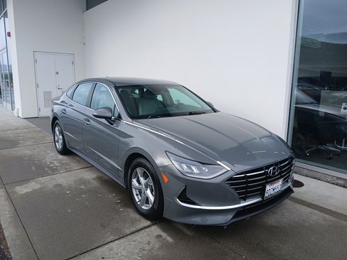 Used 2023 Hyundai Sonata SE w/ Cargo Package image 1