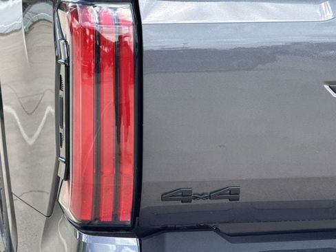 New 2026 Toyota Tundra Platinum AWD/4WD image 6