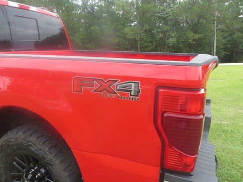 Used 2020 Ford F250 XL w/ STX Appearance Package AWD/4WD image 9