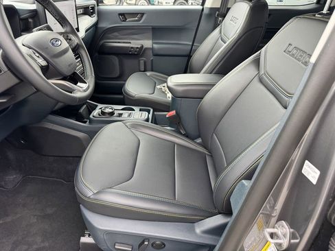 Used 2025 Ford Maverick Lobo AWD/4WD image 14