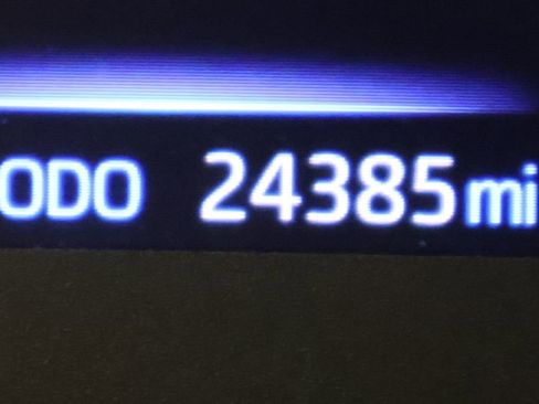 Certified 2023 Toyota Corolla Cross SE image 25