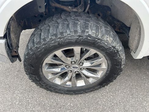 Used 2015 Ford F150 Lariat w/ Equipment Group 502A Luxury image 34