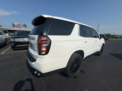 Used 2021 Chevrolet Tahoe High Country w/ Premium Package AWD/4WD image 3