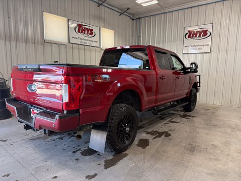 Used 2019 Ford F350 Lariat AWD/4WD image 3
