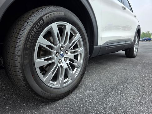 New 2026 Ford Explorer Active w/ Active Comfort Package AWD/4WD image 22