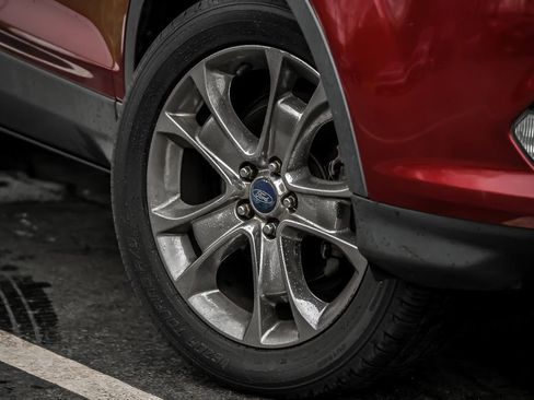 Used 2013 Ford Escape SEL image 3