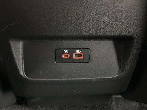 Used 2024 Nissan Frontier SV image 38