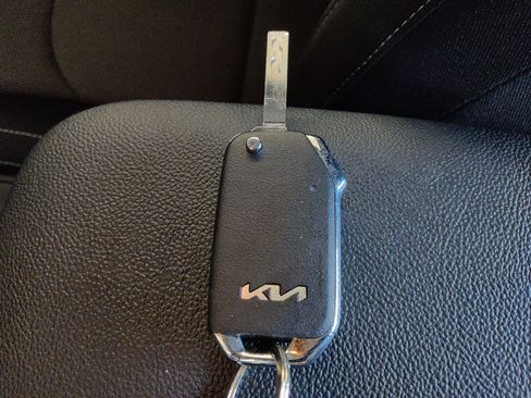 Used 2023 Kia Forte LXS image 32