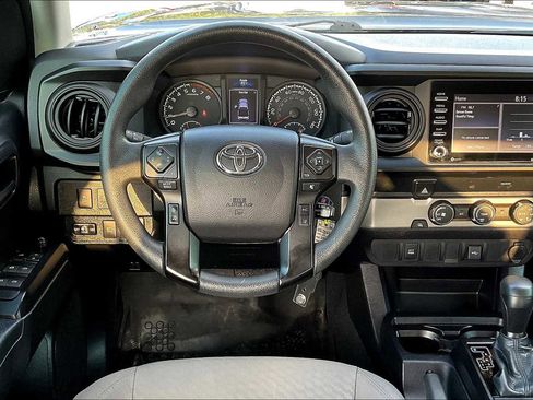 Used 2021 Toyota Tacoma SR w/ SR Convenience Package image 5