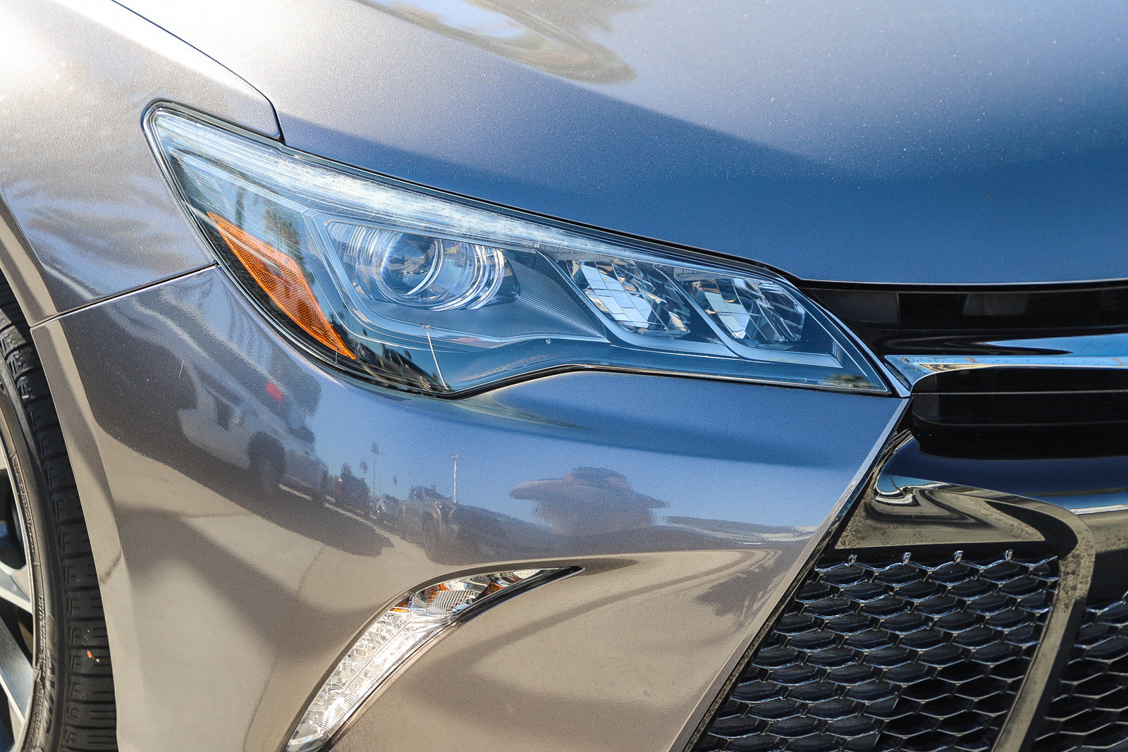 Certified 2017 Toyota Camry XSE w/ Advanced Technology Package FWD image 4