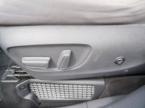 Certified 2021 Toyota Sienna LE FWD image 11