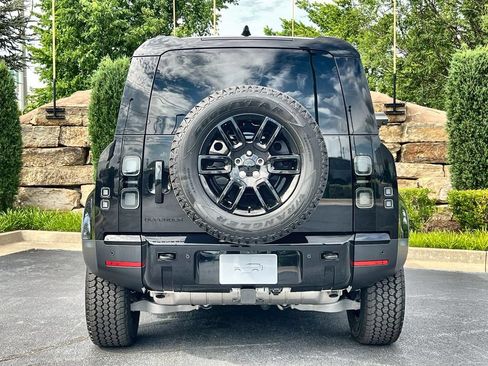 Used 2026 Land Rover Defender 110 S AWD/4WD image 4