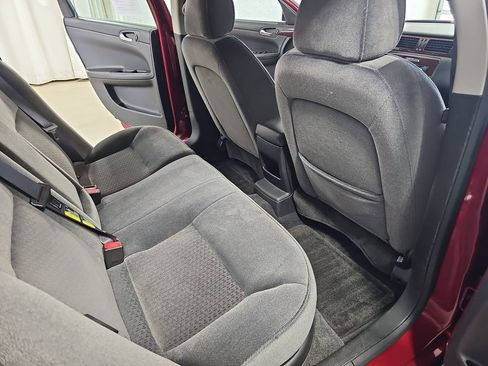 Used 2008 Chevrolet Impala LT FWD image 14