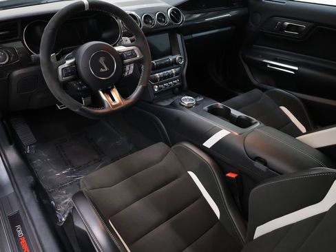 Used 2022 Ford Mustang Shelby GT500 w/ Carbon Fiber Track Pack RWD image 83