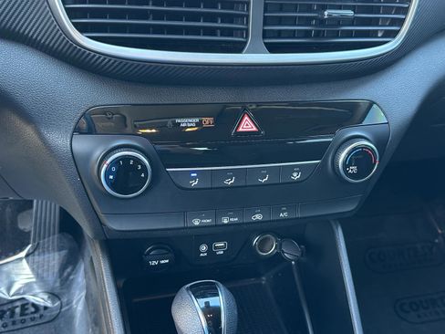 Used 2019 Hyundai Tucson SE FWD image 23
