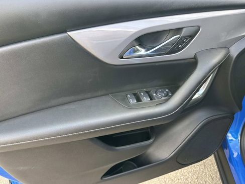 Used 2025 Chevrolet Blazer LT w/ Driver Confidence Package image 16