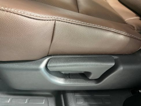 Used 2024 Honda Passport EX-L image 40