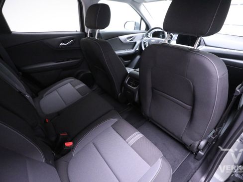 New 2025 Chevrolet Blazer LT image 12