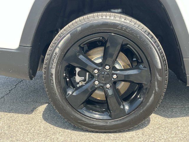 Used 2025 Jeep Grand Cherokee L Limited w/ Black Appearance Package AWD/4WD image 11