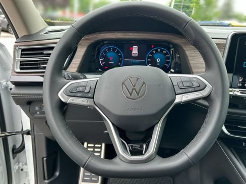 New 2026 Volkswagen Atlas SEL Premium R-Line AWD/4WD image 15