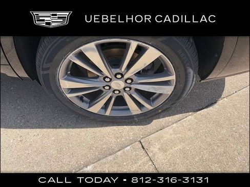 Used 2020 Cadillac XT6 Premium Luxury AWD/4WD image 13