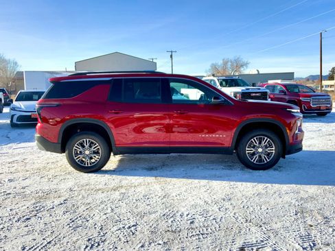 New 2026 Chevrolet Traverse LT w/ LPO, Floor Liner Package image 6