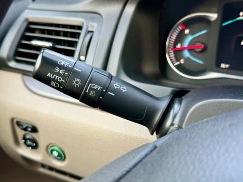 Used 2021 Honda Pilot EX image 32