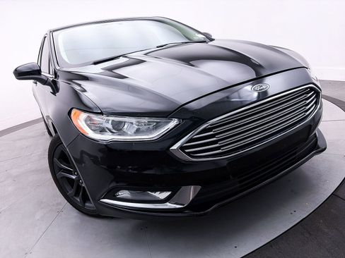 Used 2018 Ford Fusion SE w/ Equipment Group 201A image 7