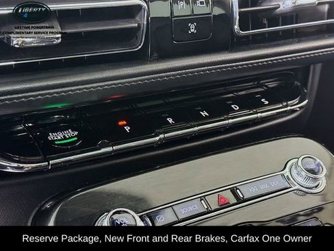 Used 2023 Lincoln Nautilus Reserve image 17