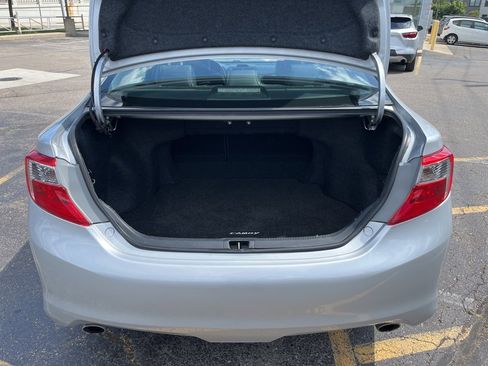 Used 2012 Toyota Camry SE image 23