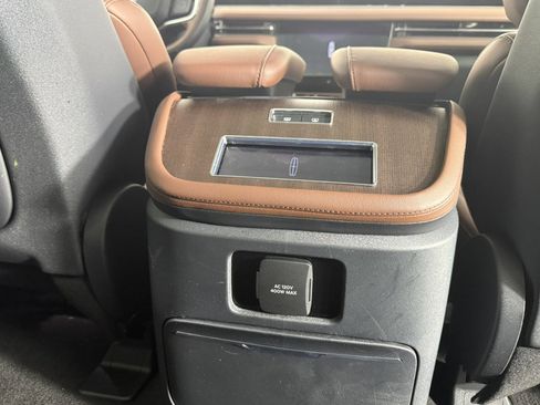 Used 2025 Lincoln Navigator L Reserve image 15