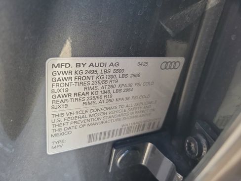 Certified 2025 Audi Q5 Premium w/ Convenience Package image 30