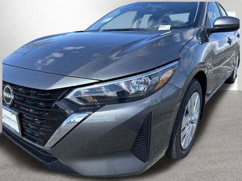 Used 2025 Nissan Sentra S w/ Trunk Package FWD image 27
