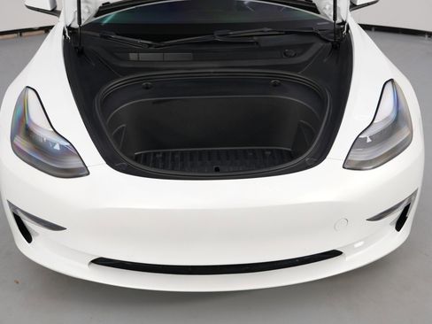 Used 2022 Tesla Model 3 Long Range image 8